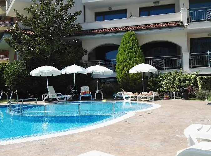 лесо-зара студио Равда