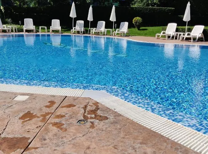 Апартамент лесо-зара студио *