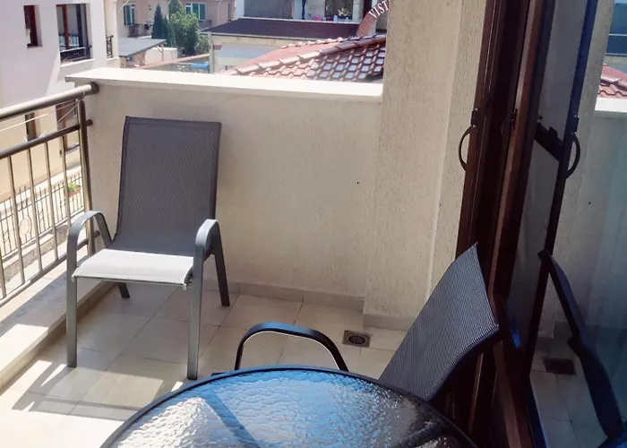 лесо-зара студио * Равда