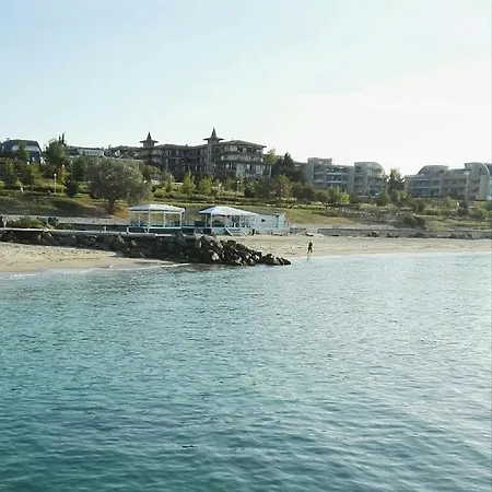 лесо-зара студио Apartment Ravda