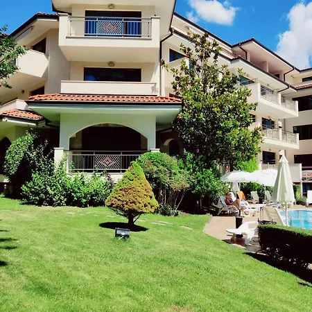 лесо-зара студио Apartment