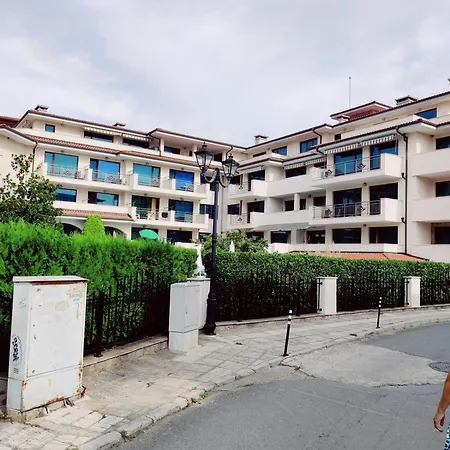 Apartment лесо-зара студио